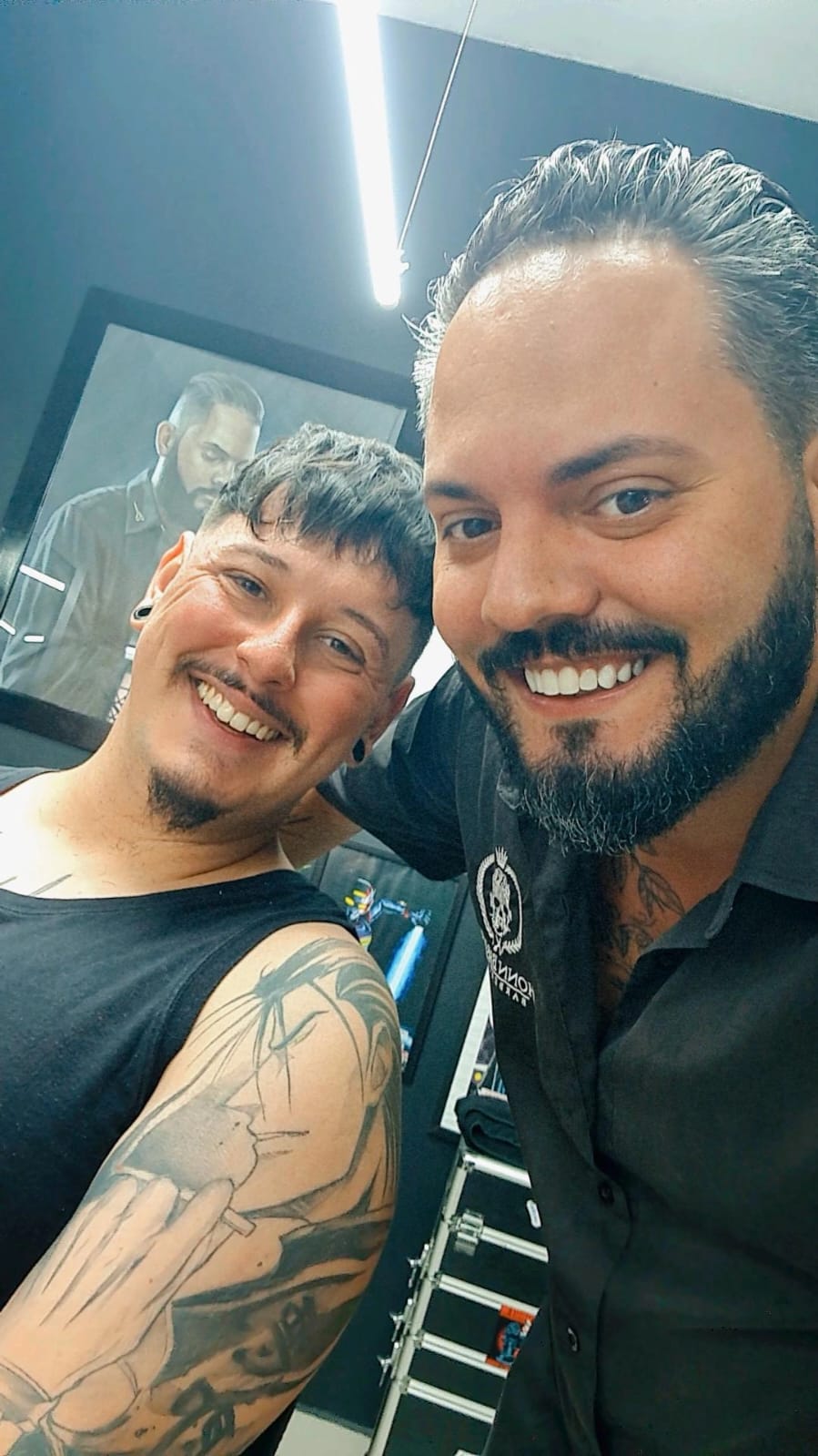 Homem Cortando o cabelo